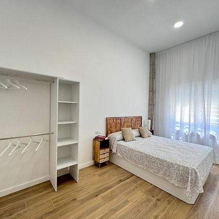 Playa El Palo Apartment Malaga Bagian luar foto